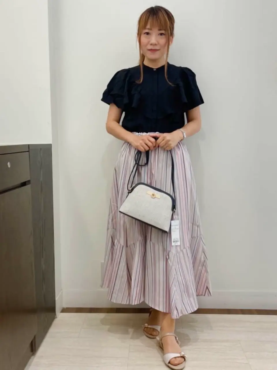 ANY SIS スタッフ コーディネート画像