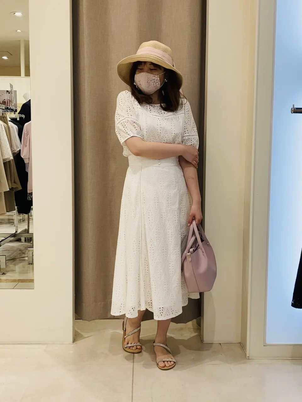 ANY SIS 川根　彩 コーディネート画像