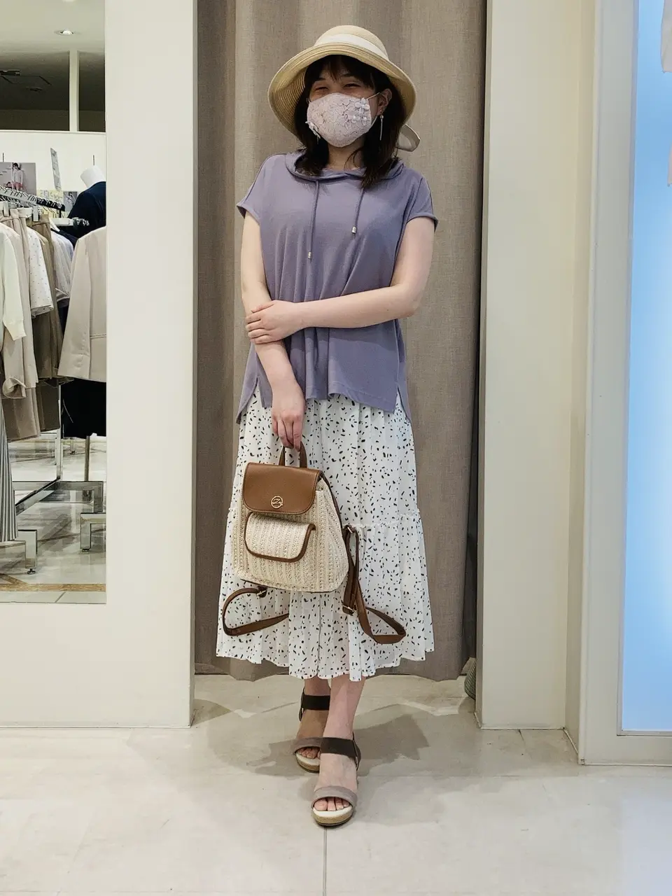 ANY SIS 川根　彩 コーディネート画像