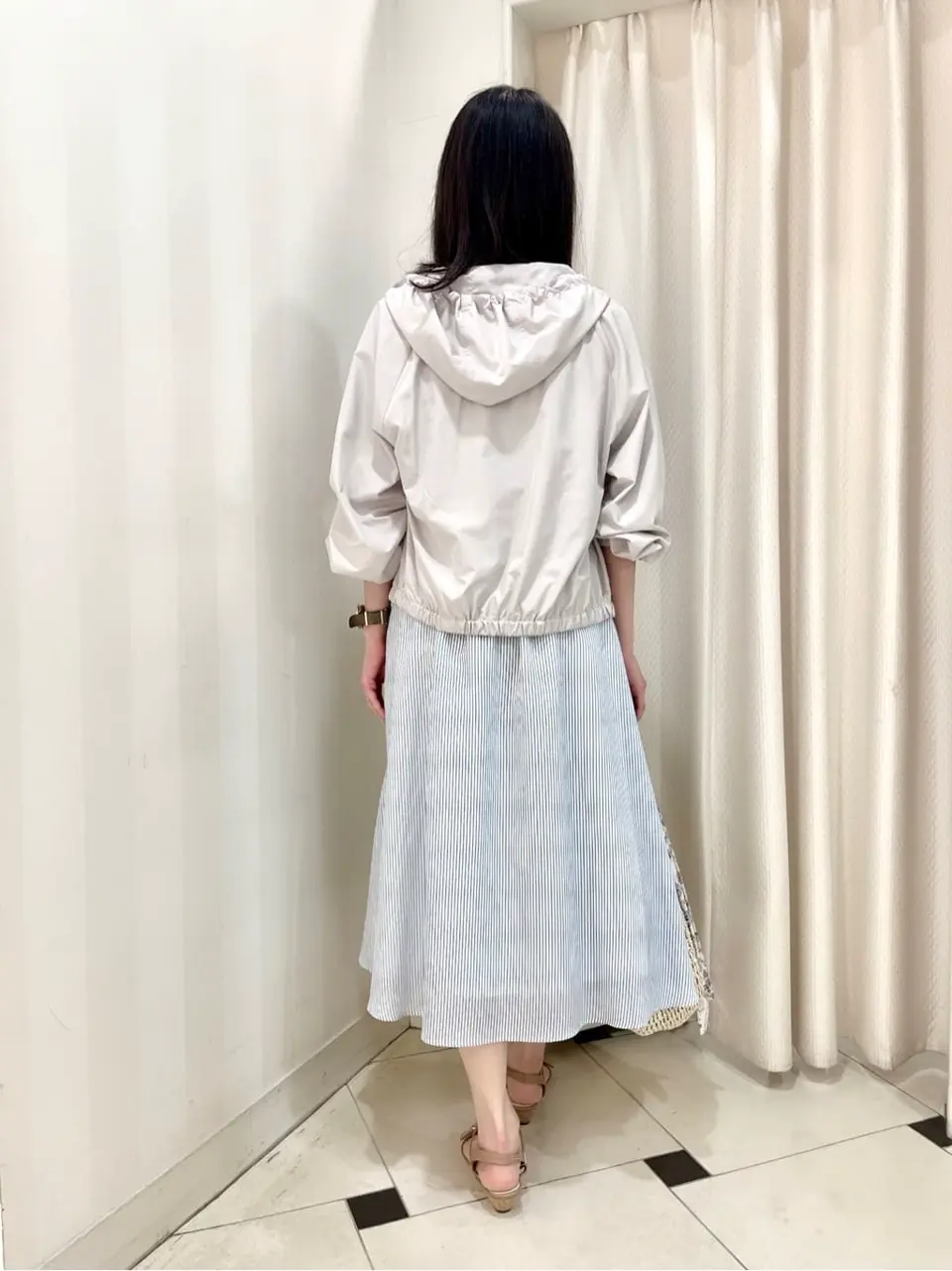 ANY SIS 金井 コーディネート画像