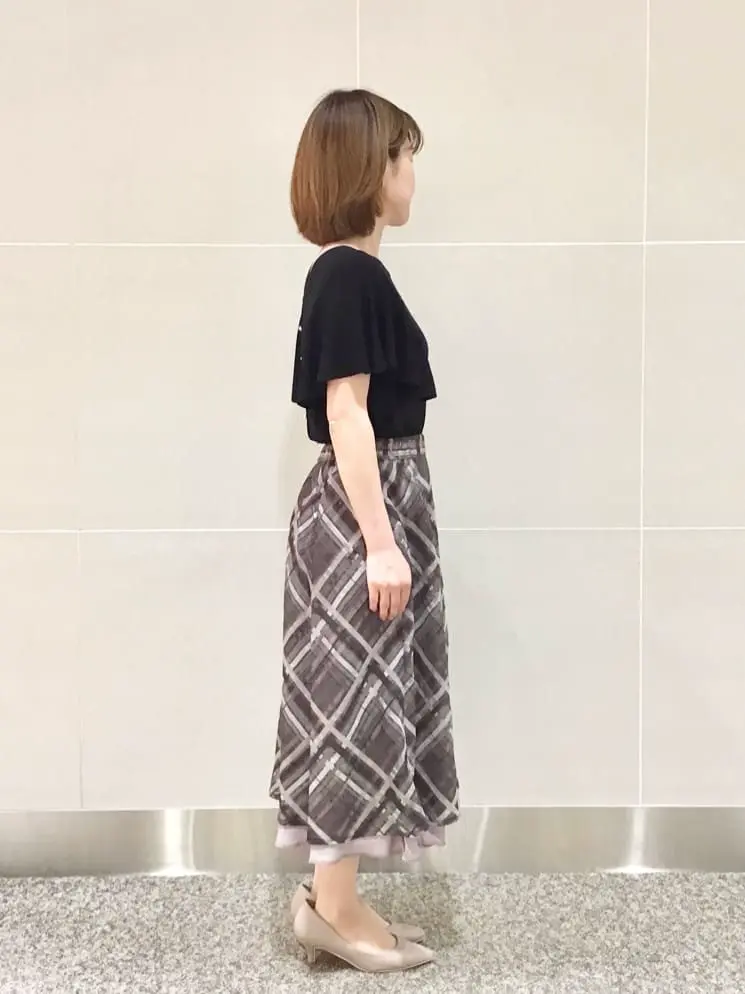 ANY SIS 浅野 コーディネート画像