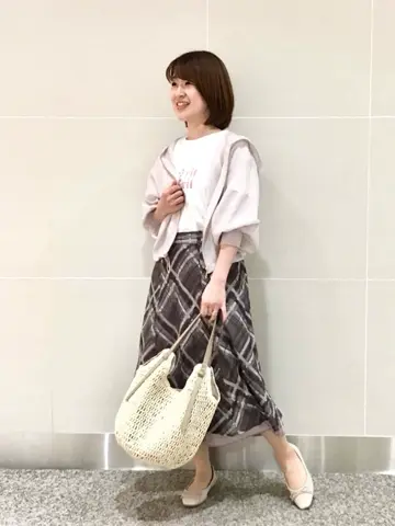 ANY SIS 浅野 コーディネート画像