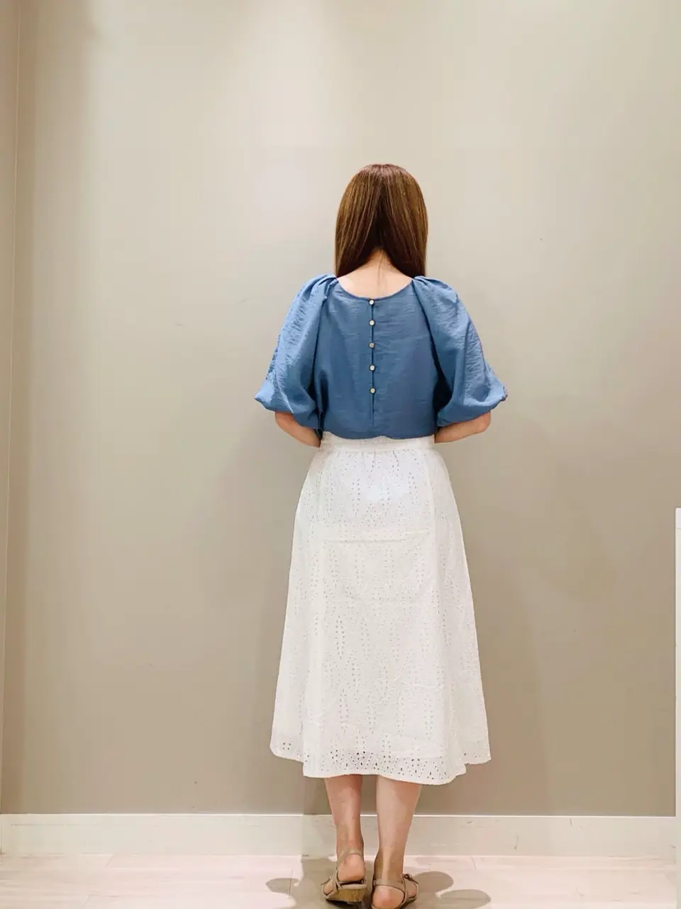 ANY SIS スタッフ コーディネート画像