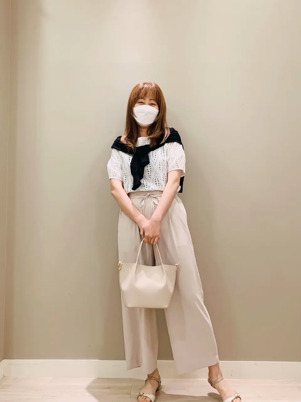 ANY SIS スタッフ コーディネート画像