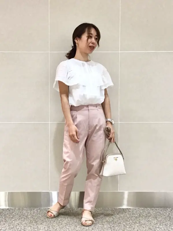 ANY SIS スタッフ コーディネート画像