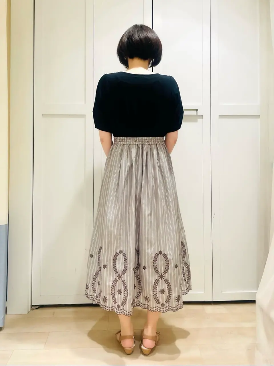 ANY SIS スタッフ コーディネート画像