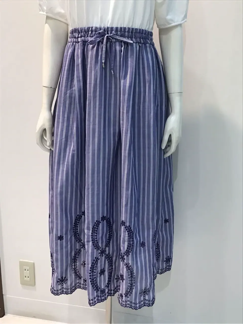 ANY SIS 布川 コーディネート画像