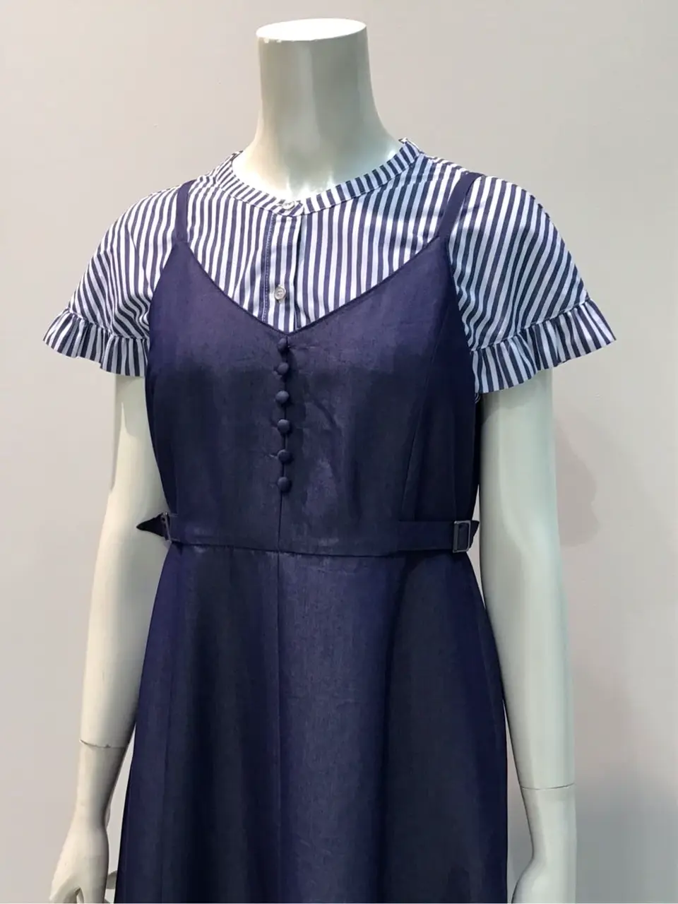 ANY SIS 布川 コーディネート画像