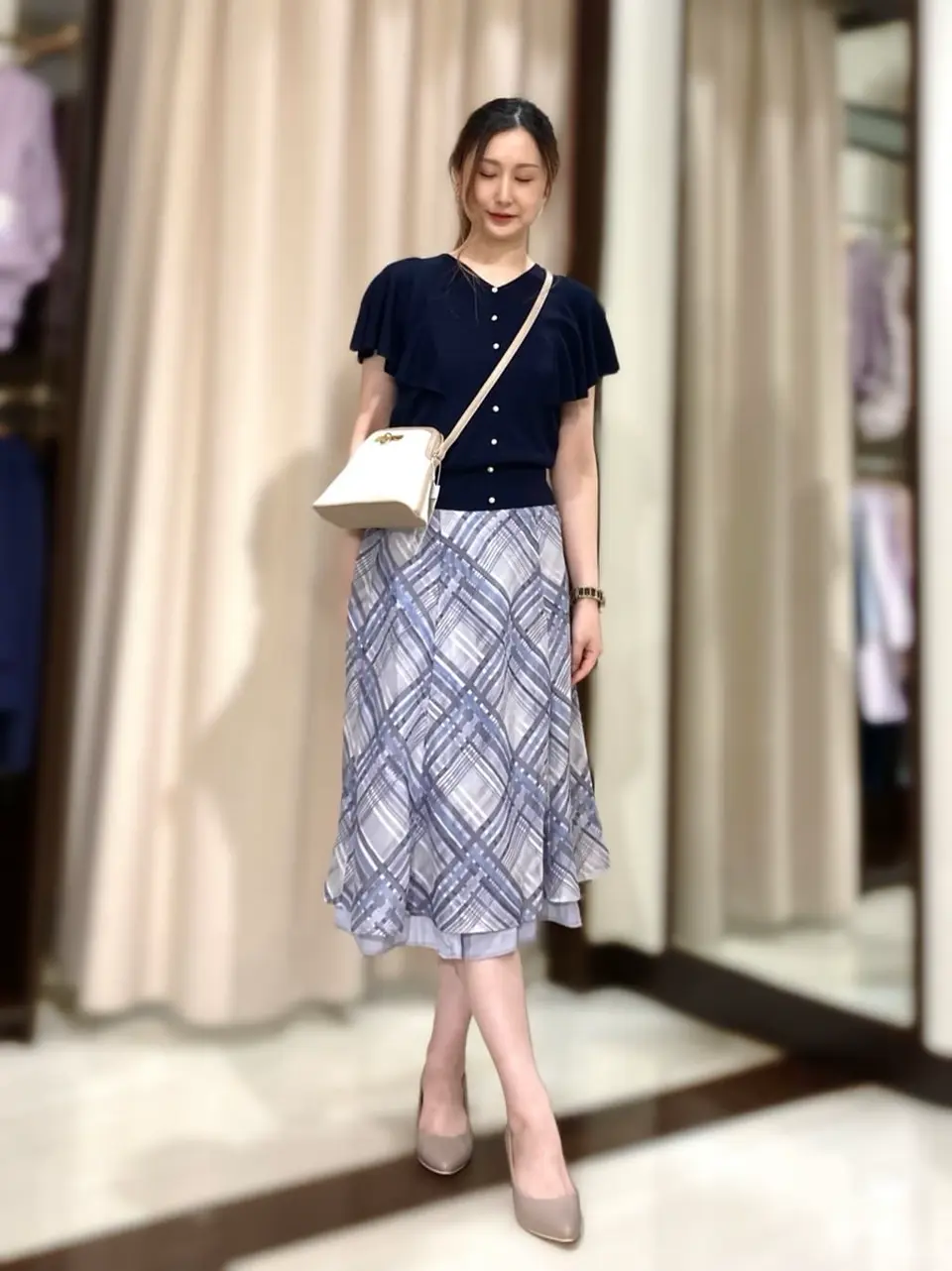 ANY SIS STAFF コーディネート画像