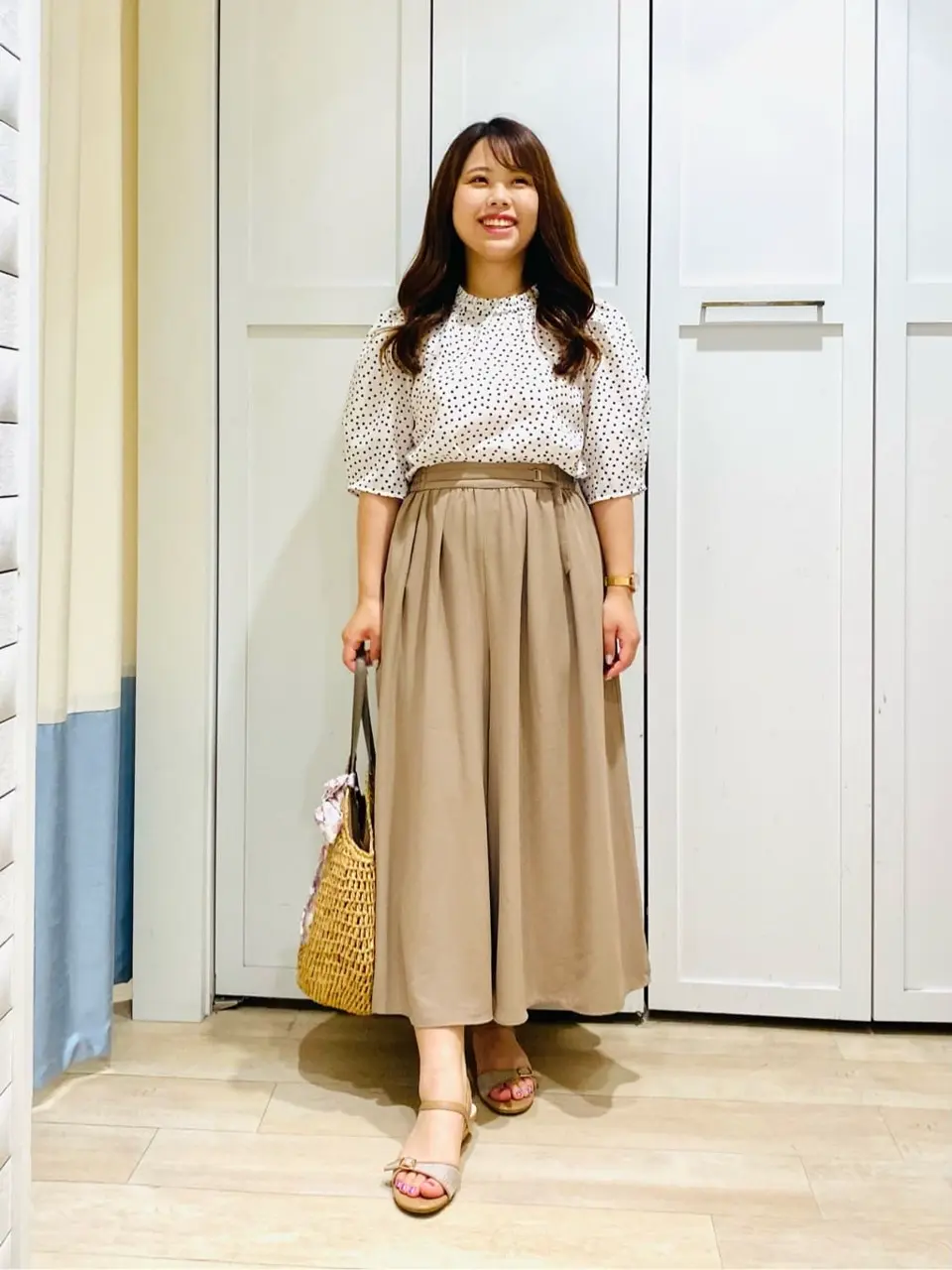 ANY SIS スタッフ コーディネート画像