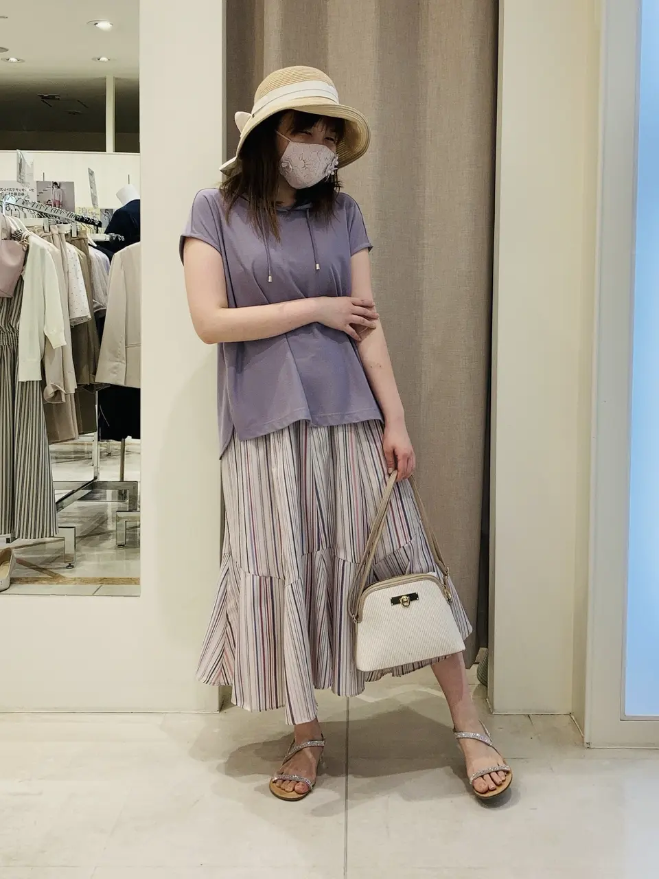 ANY SIS 川根　彩 コーディネート画像