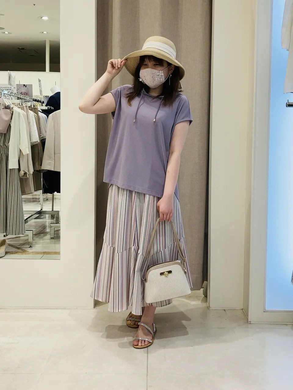 ANY SIS 川根　彩 コーディネート画像