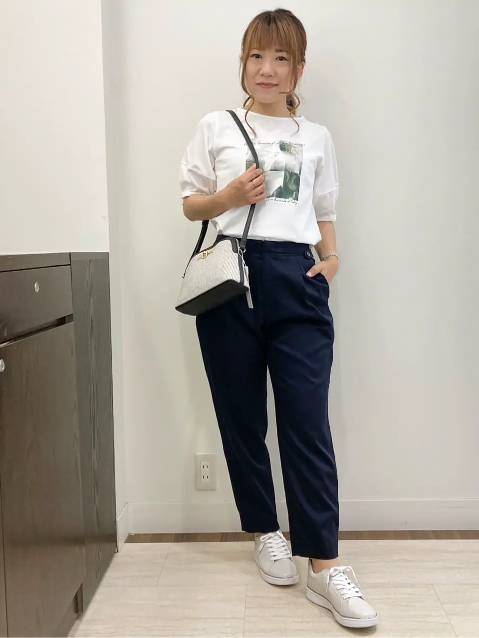 ANY SIS スタッフ コーディネート画像