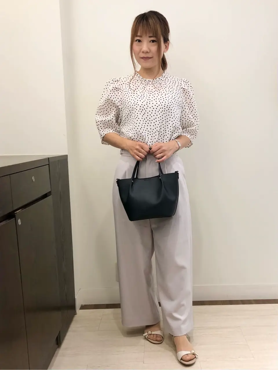 ANY SIS スタッフ コーディネート画像