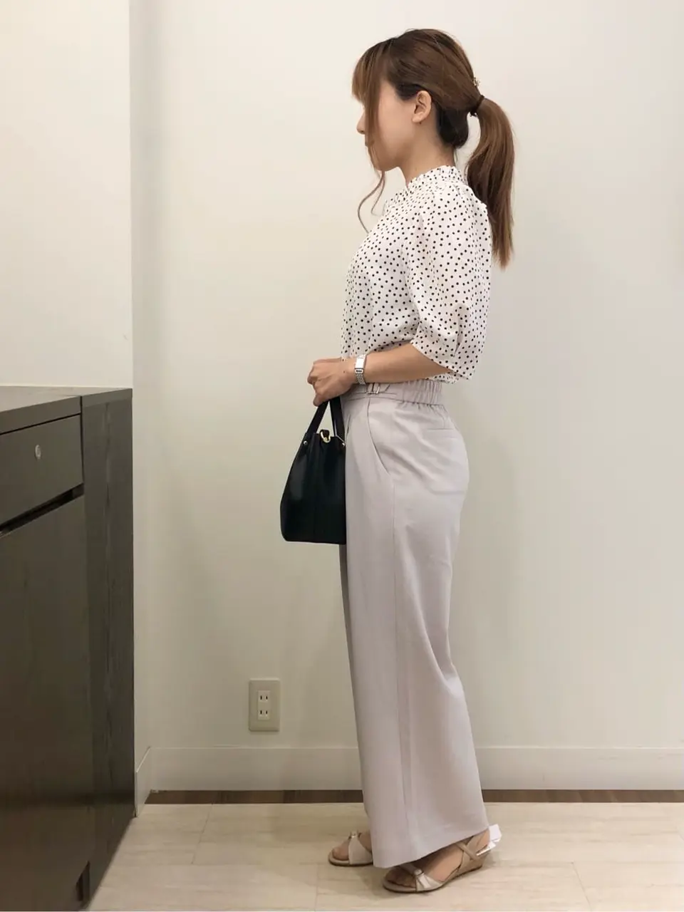 ANY SIS スタッフ コーディネート画像