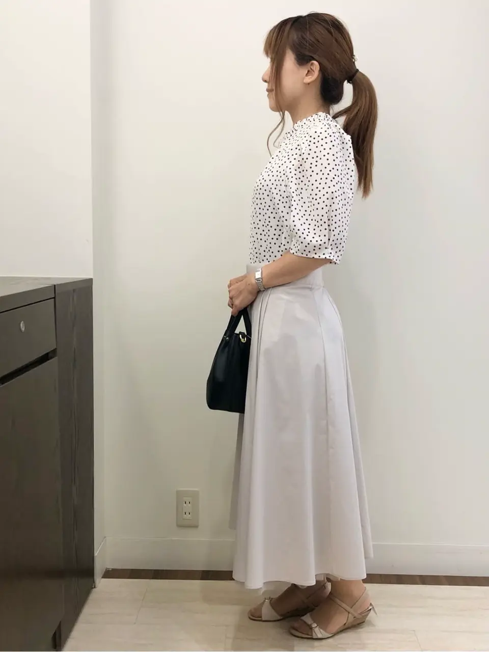 ANY SIS スタッフ コーディネート画像