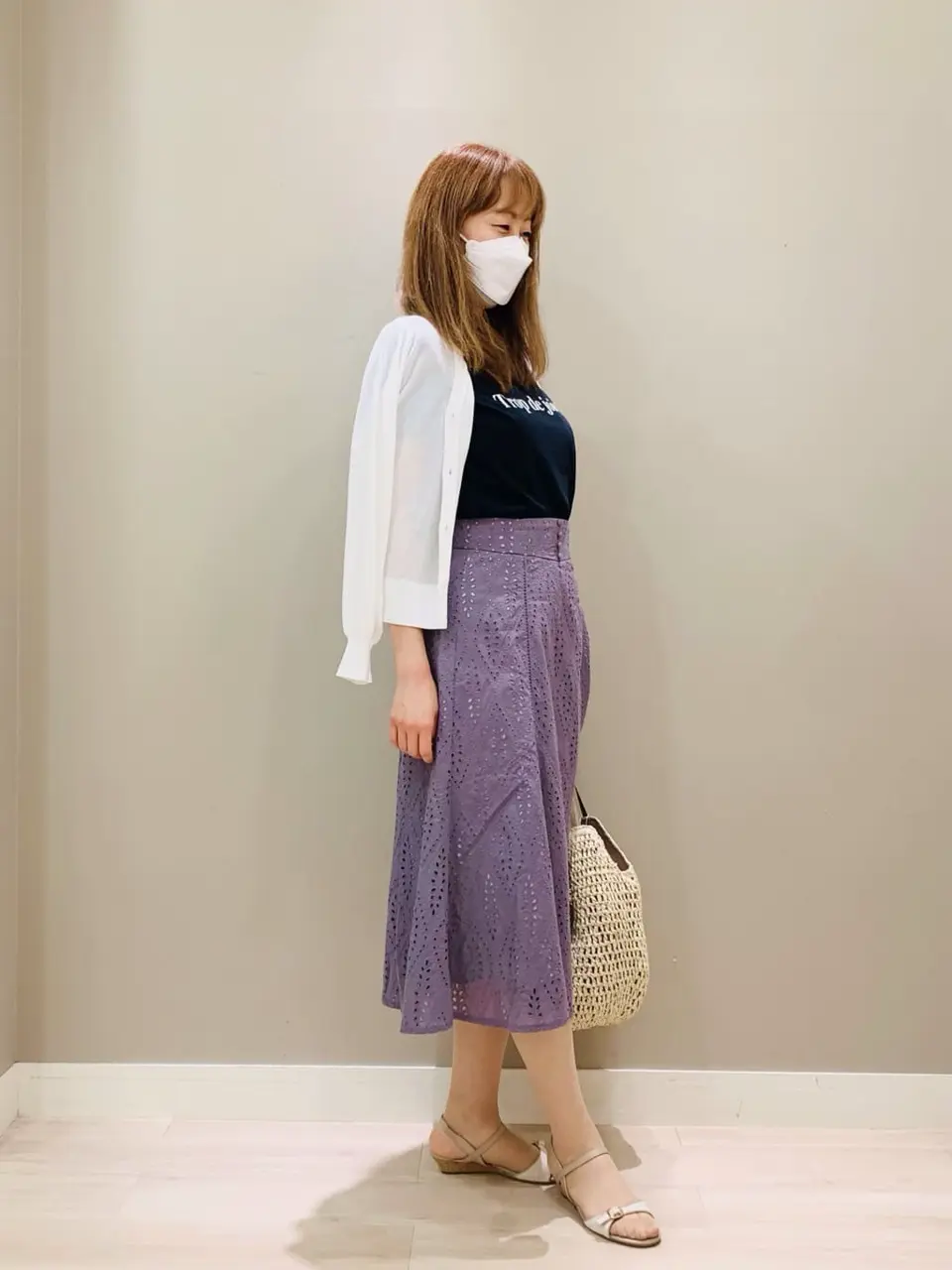 ANY SIS スタッフ コーディネート画像