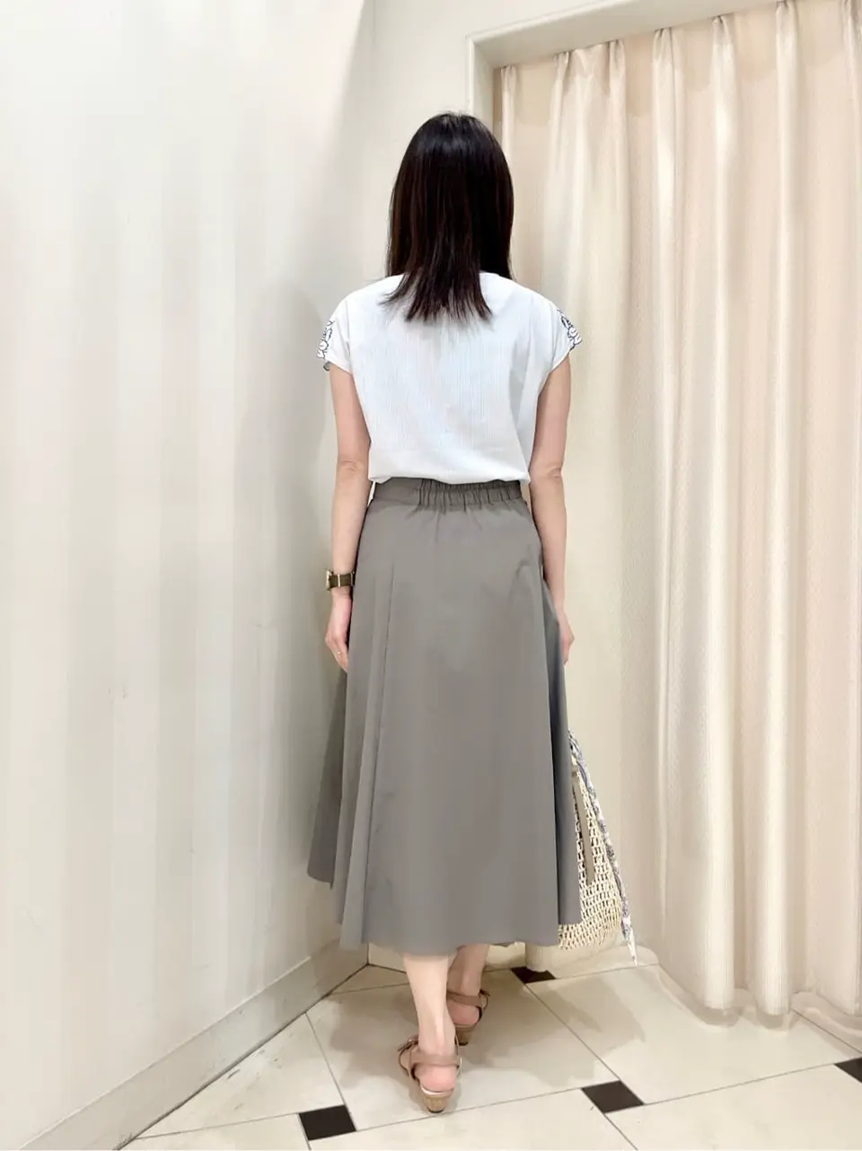 ANY SIS 金井 コーディネート画像