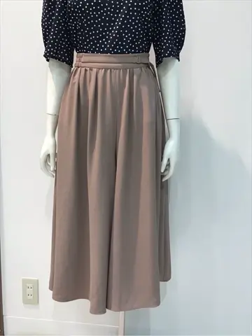 ANY SIS 布川 コーディネート画像