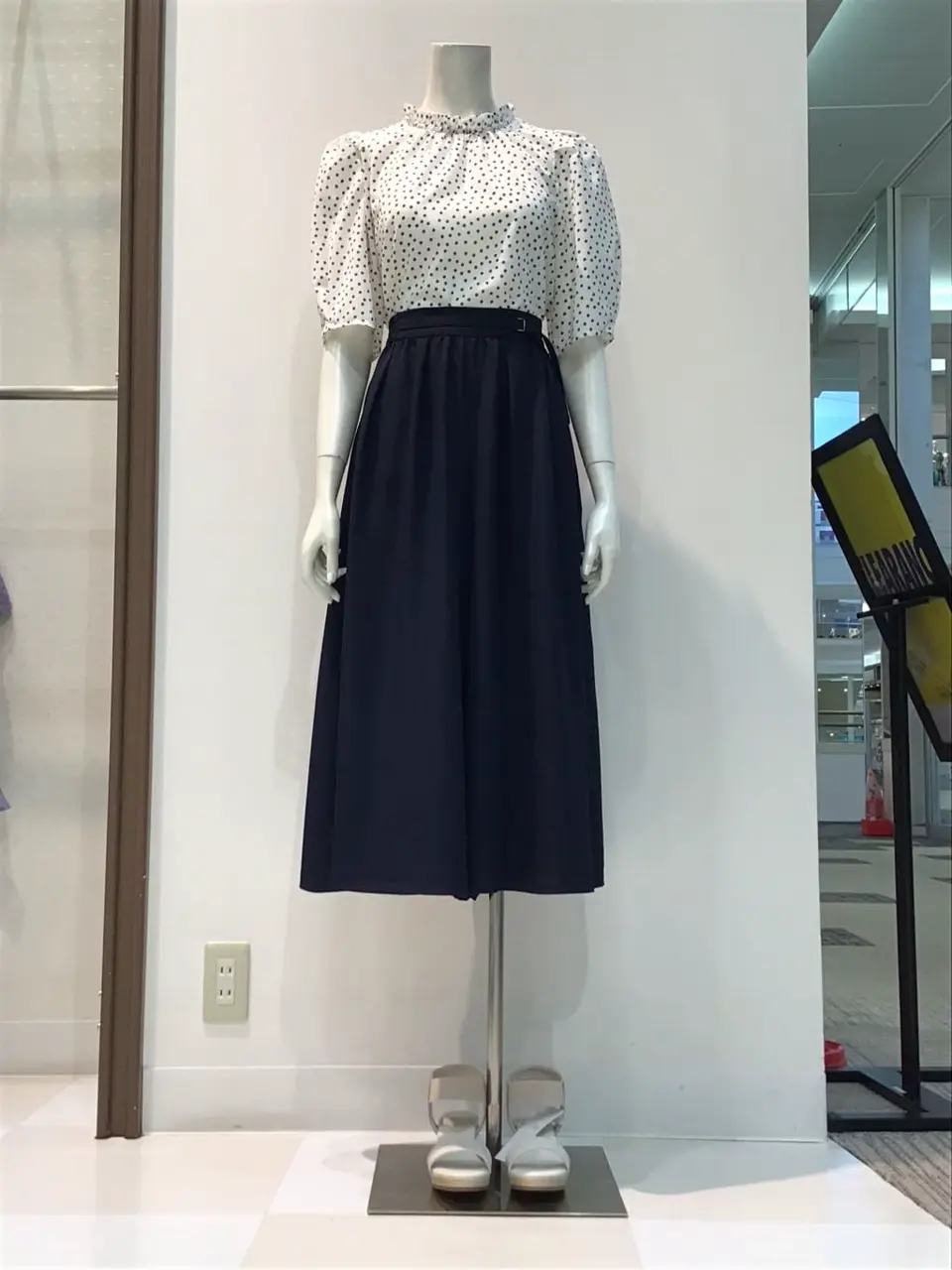 ANY SIS 布川 コーディネート画像