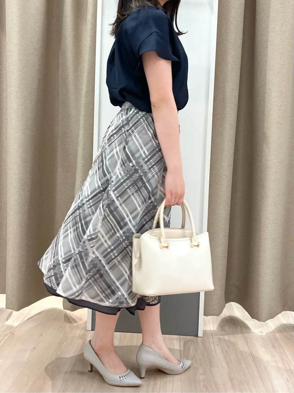 ANY SIS 岩楯 コーディネート画像