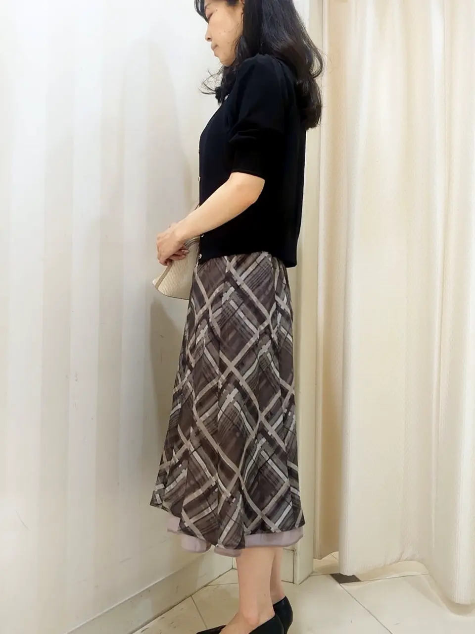 ANY SIS スタッフ コーディネート画像