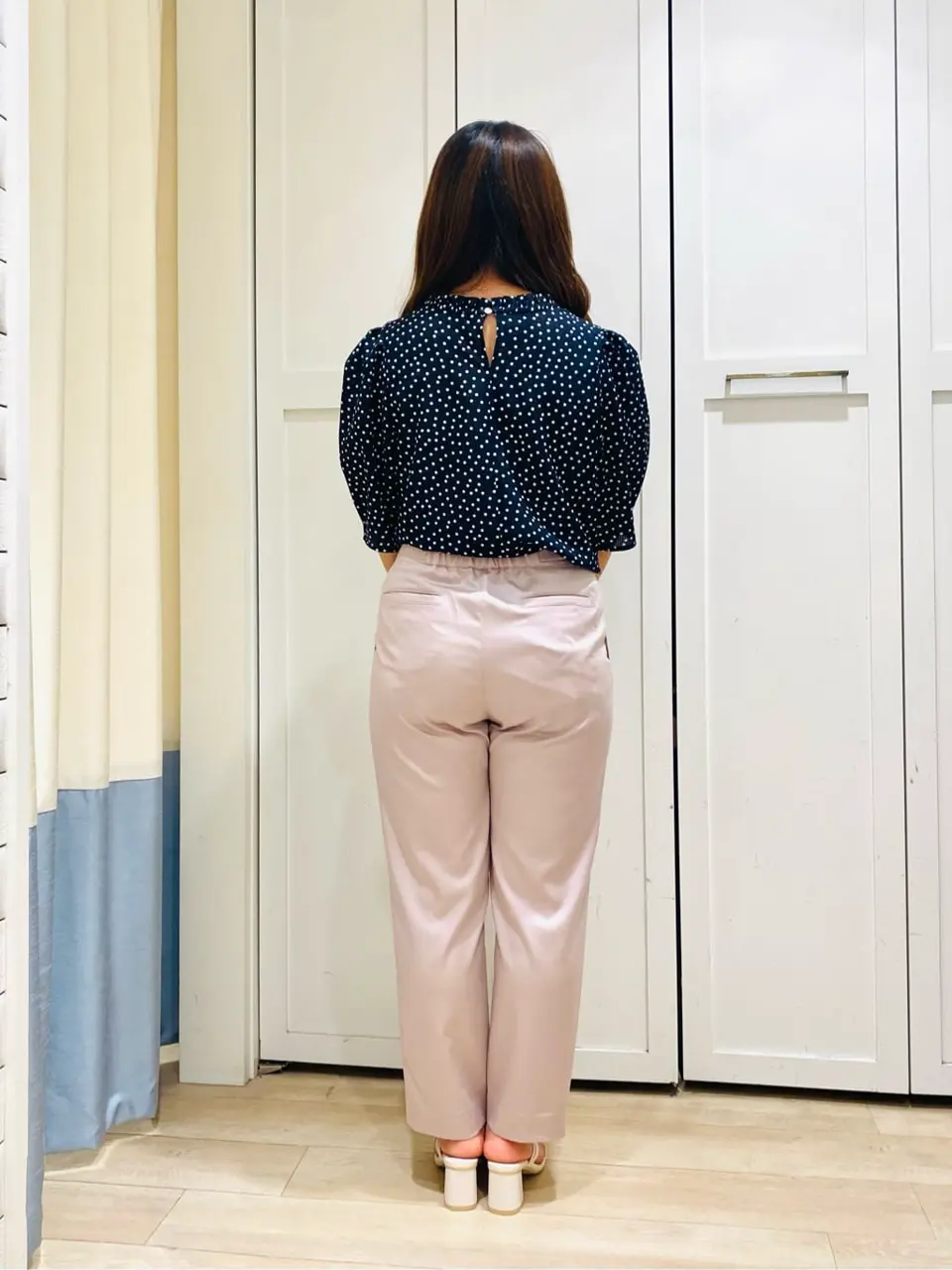 ANY SIS スタッフ コーディネート画像