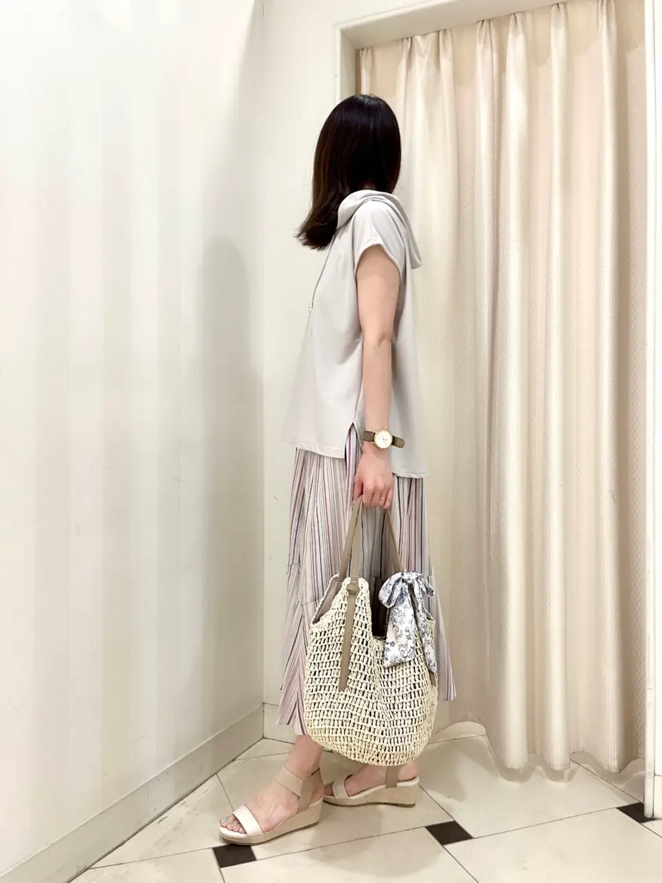 ANY SIS 金井 コーディネート画像