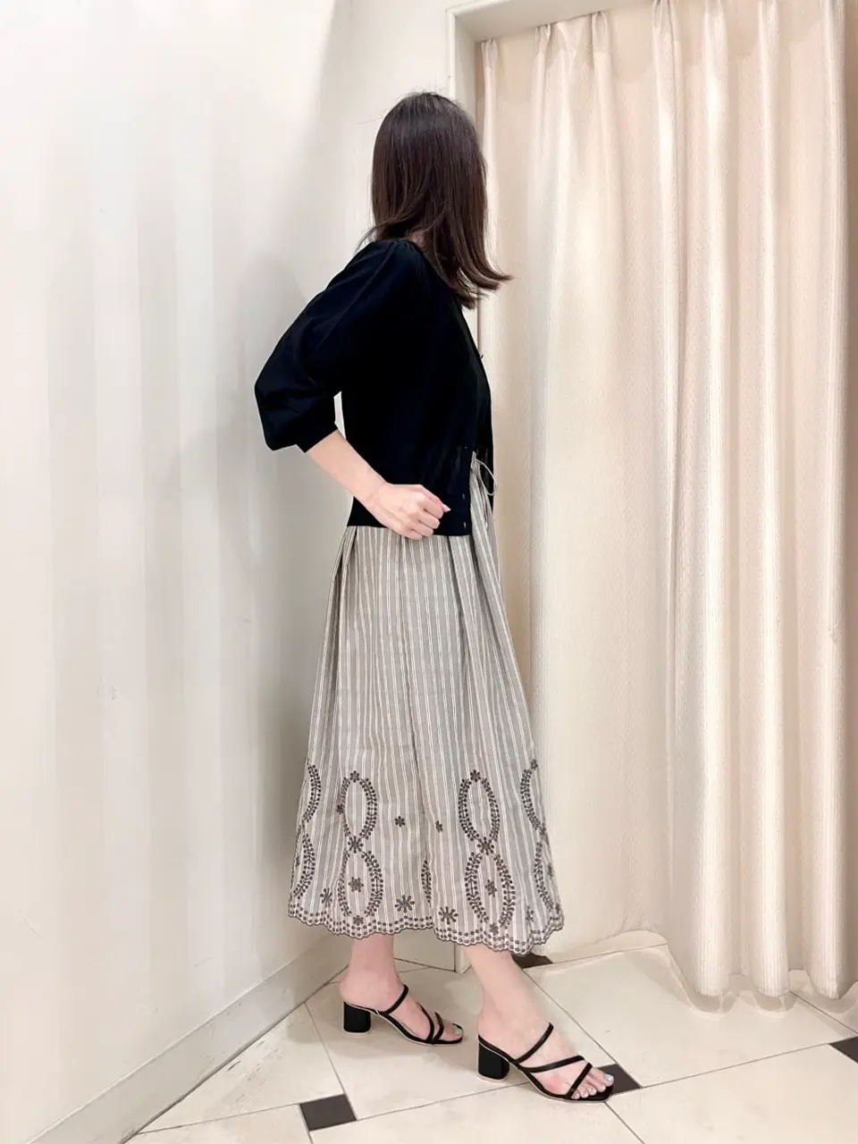 ANY SIS 金井 コーディネート画像