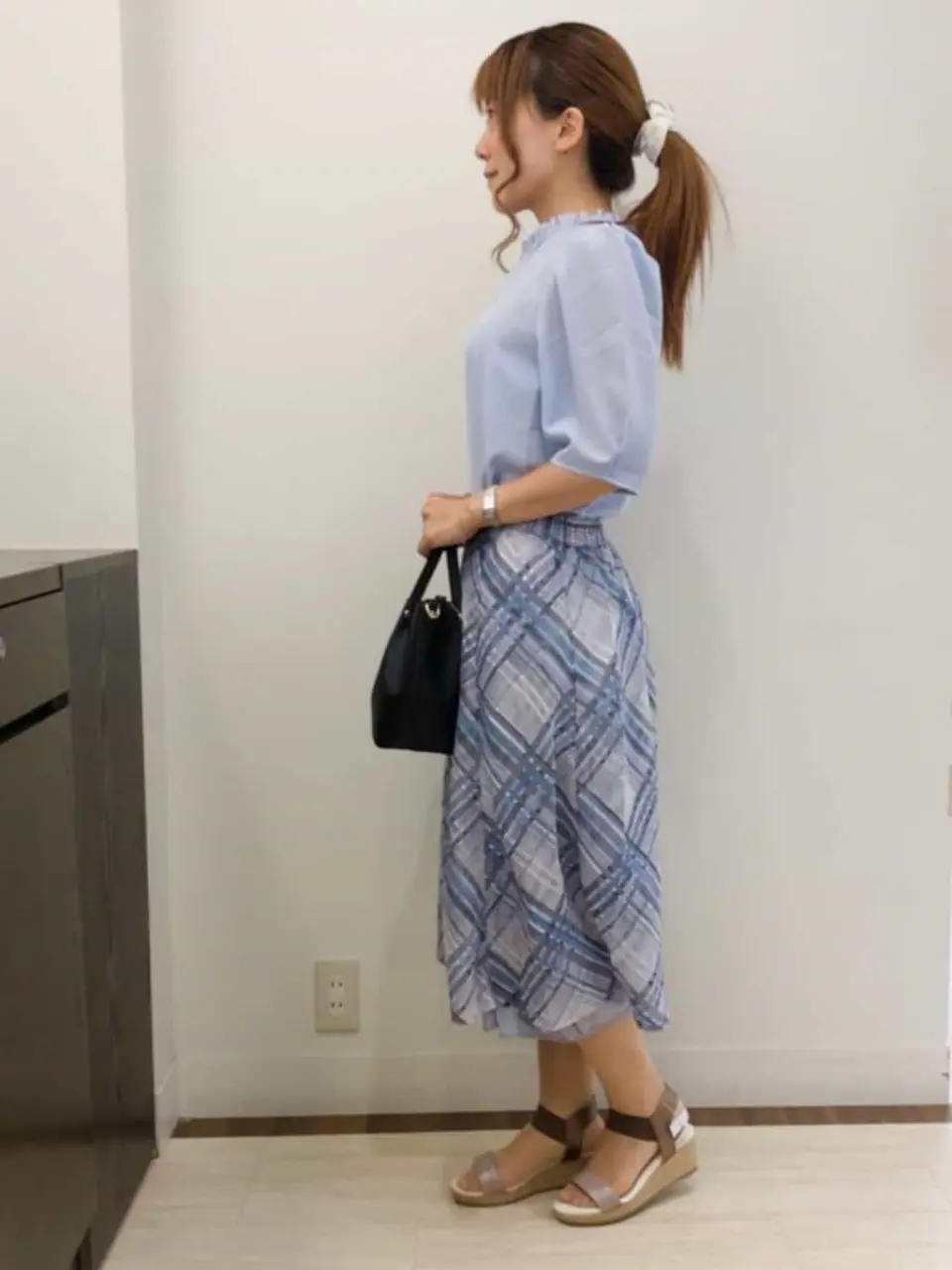 ANY SIS スタッフ コーディネート画像