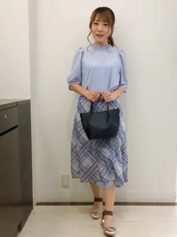 ANY SIS スタッフ コーディネート画像