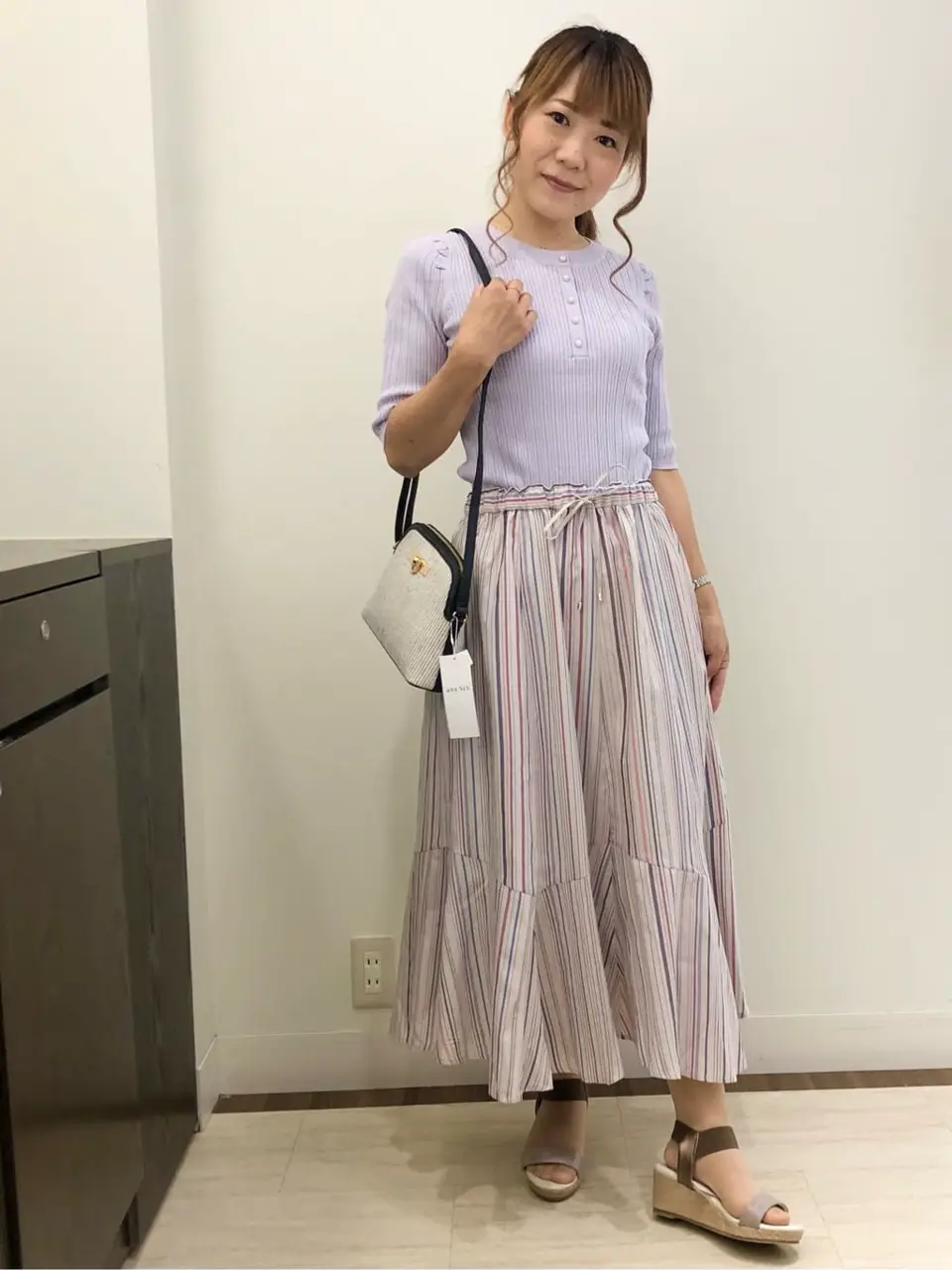 ANY SIS スタッフ コーディネート画像