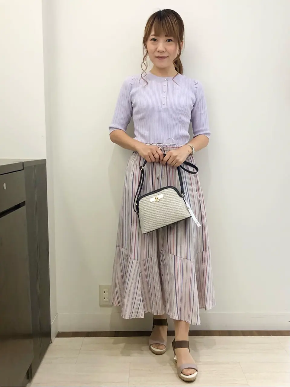 ANY SIS スタッフ コーディネート画像