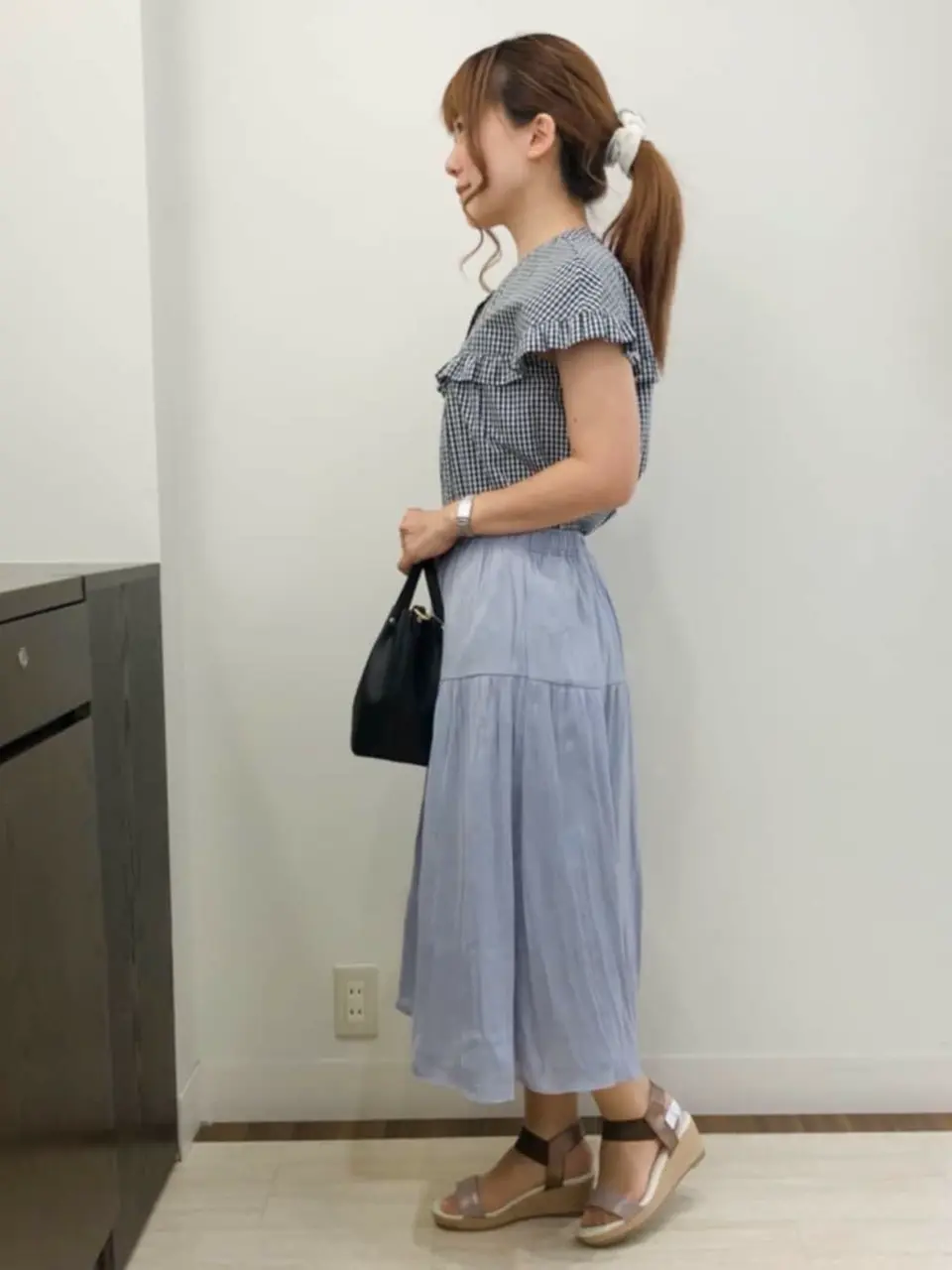 ANY SIS スタッフ コーディネート画像