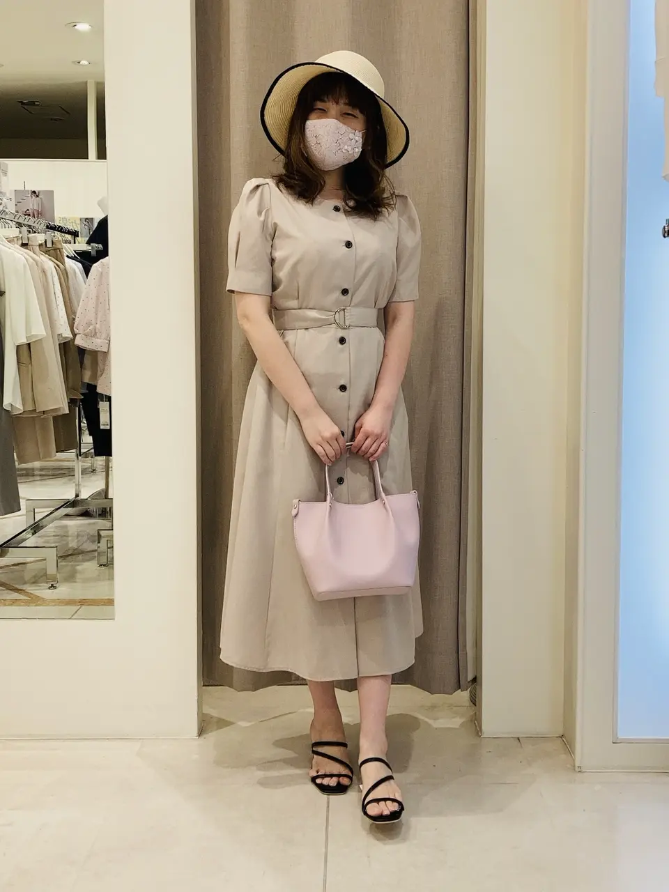 ANY SIS 川根　彩 コーディネート画像