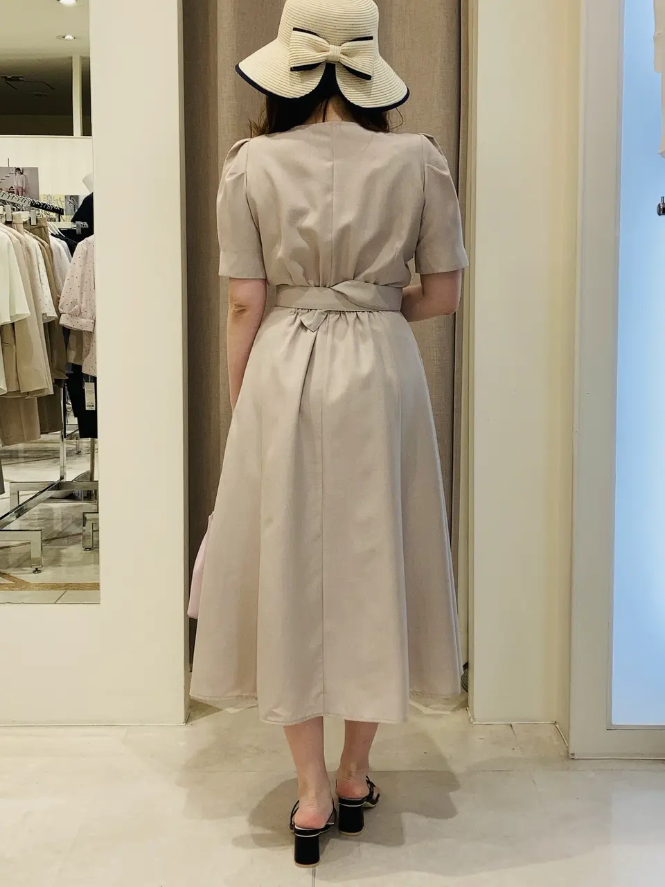 ANY SIS 川根　彩 コーディネート画像