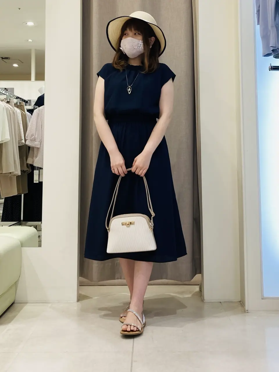 ANY SIS 川根　彩 コーディネート画像