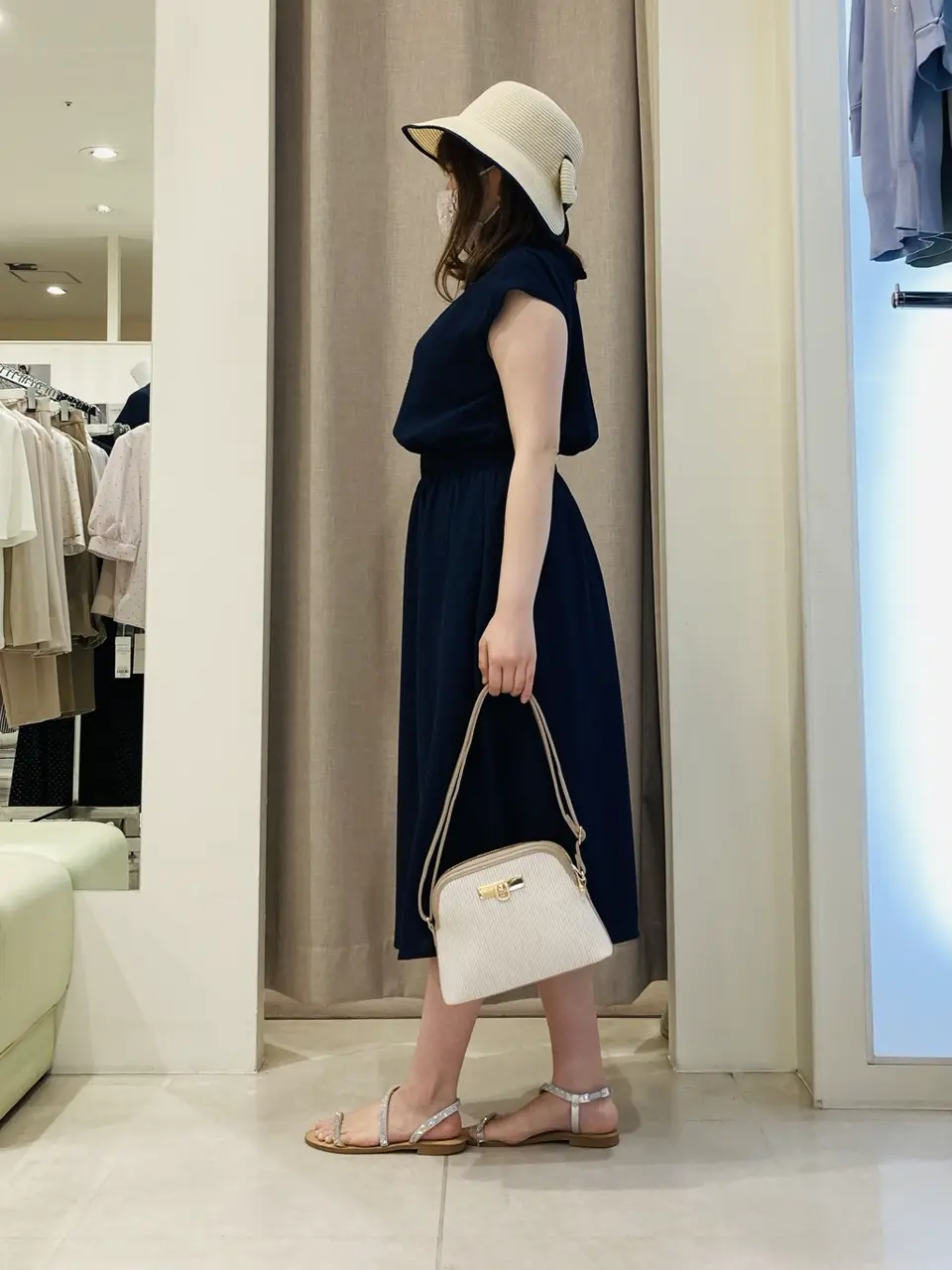 ANY SIS 川根　彩 コーディネート画像