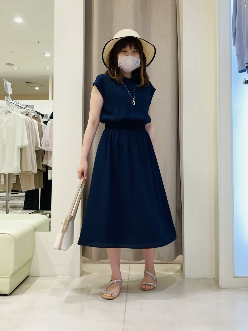 ANY SIS 川根　彩 コーディネート画像