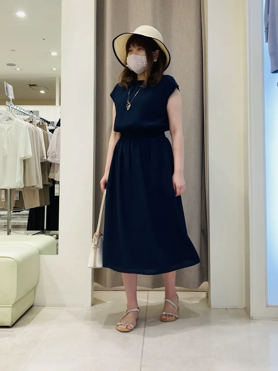 ANY SIS 川根　彩 コーディネート画像