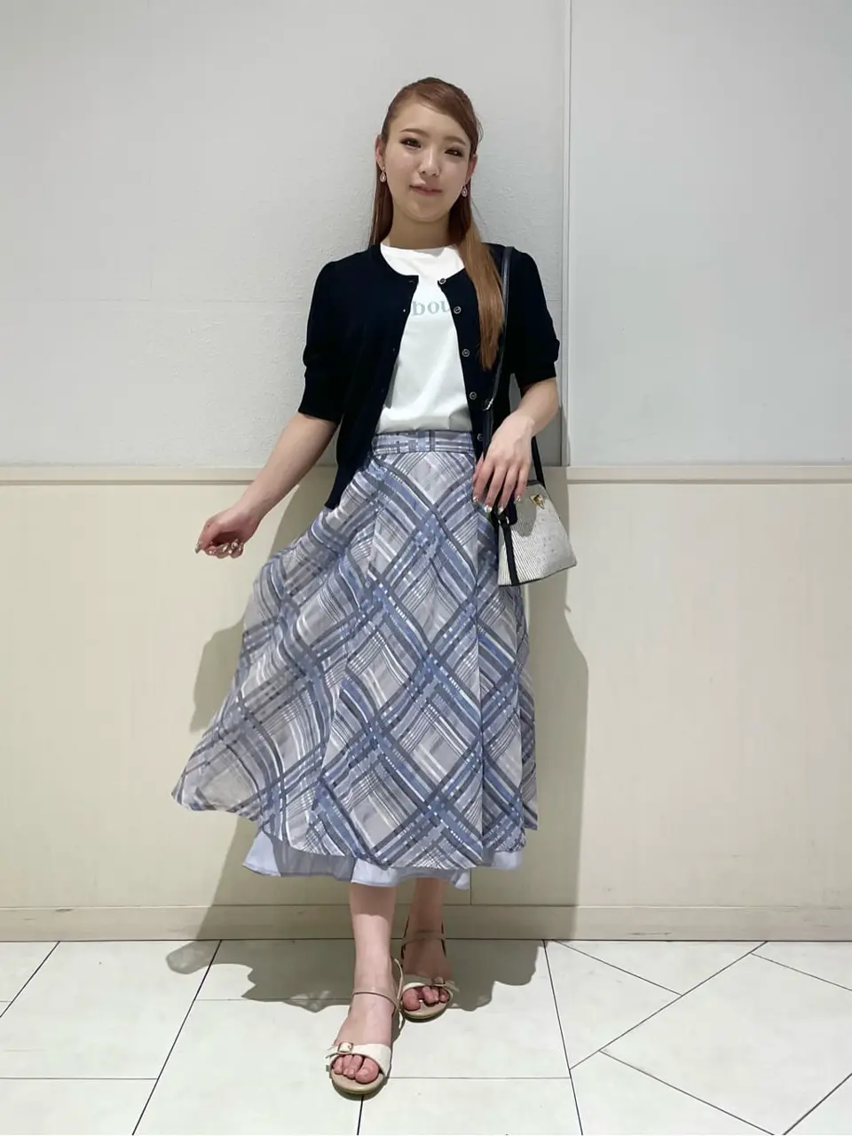 ANY SIS 土居 コーディネート画像