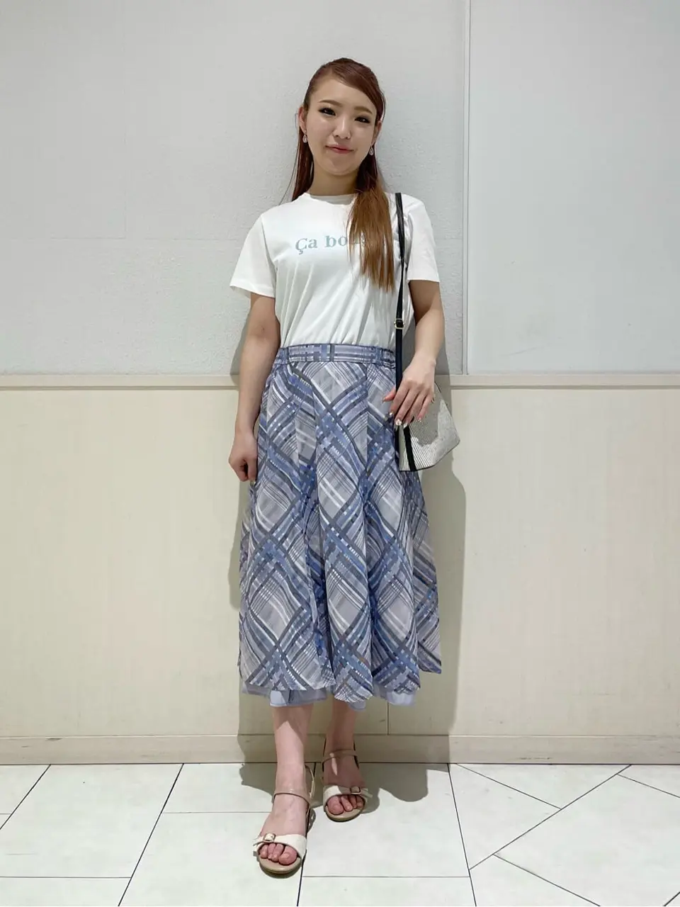 ANY SIS 土居 コーディネート画像