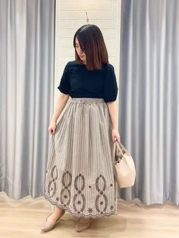 ANY SIS 丸岡 コーディネート画像