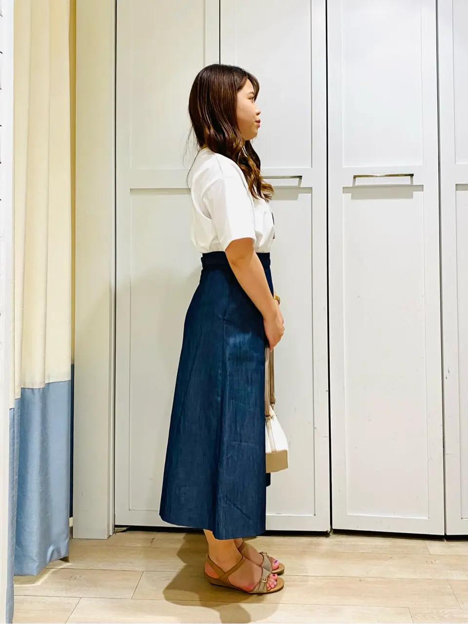 ANY SIS スタッフ コーディネート画像