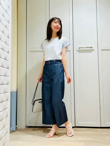 ANY SIS スタッフ コーディネート画像