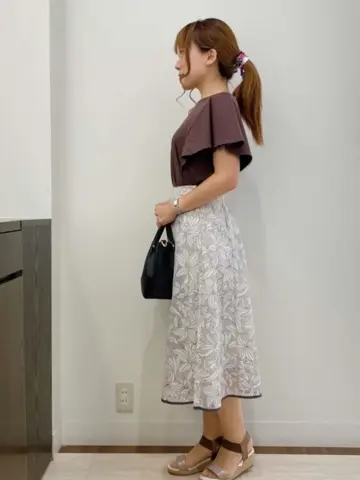 ANY SIS スタッフ コーディネート画像