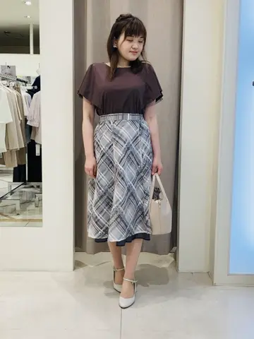 ANY SIS 川根　彩 コーディネート画像