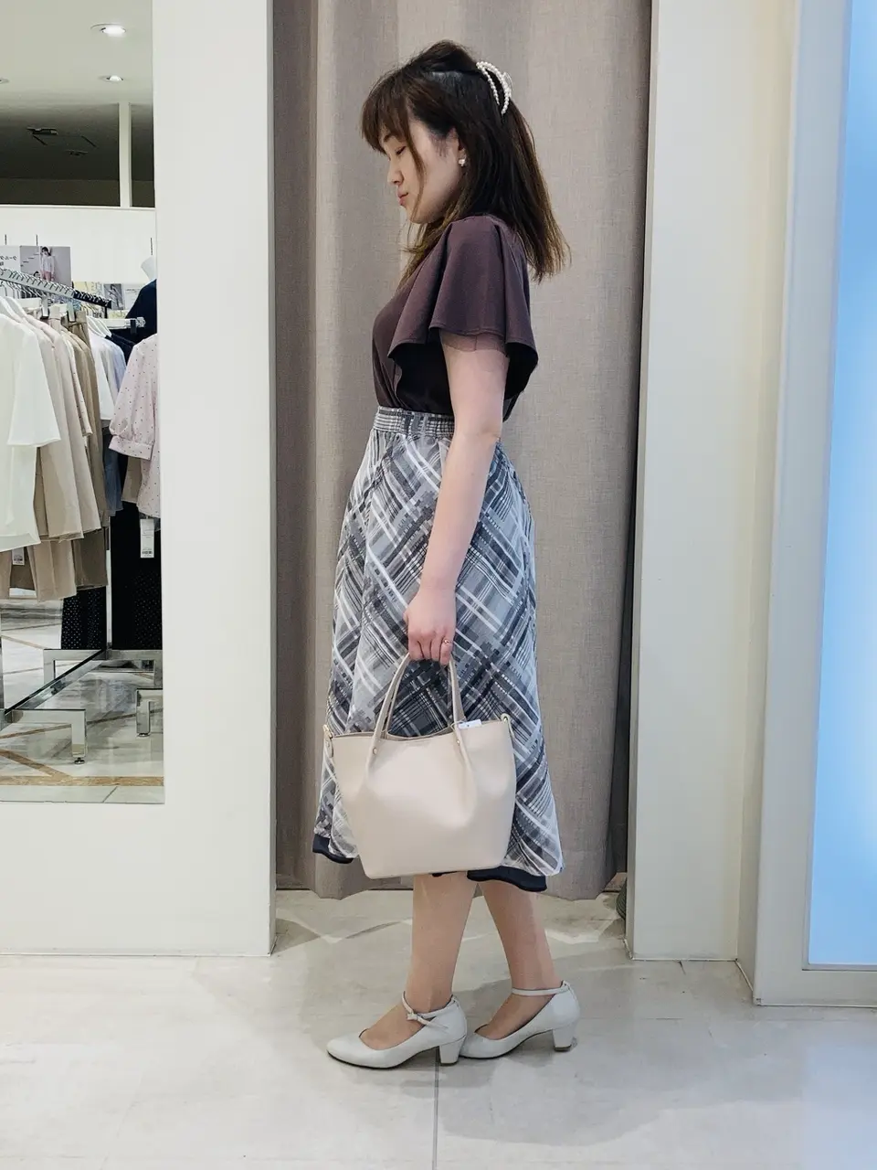 ANY SIS 川根　彩 コーディネート画像