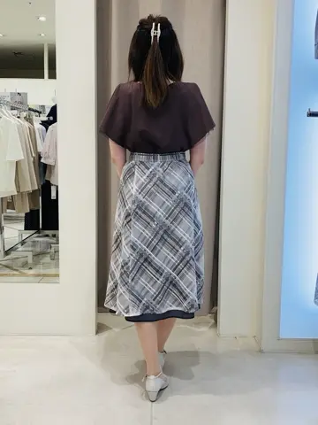 ANY SIS 川根　彩 コーディネート画像