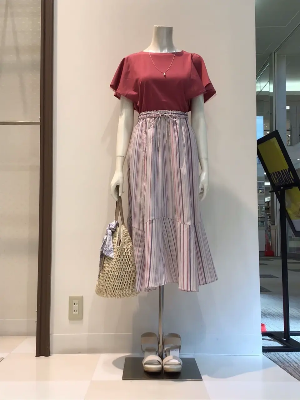 ANY SIS 布川 コーディネート画像